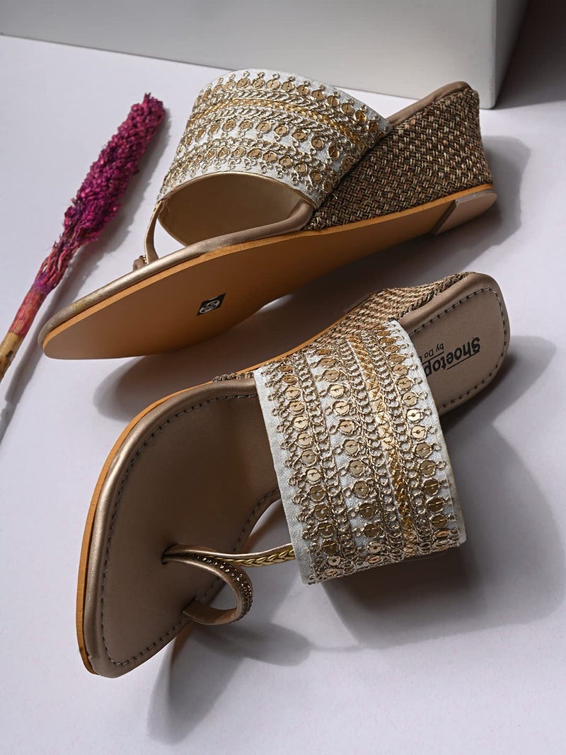 Shoetopia صنادل شوتوبيا النسائية بكعب ويدج كولهابوري - Image 3