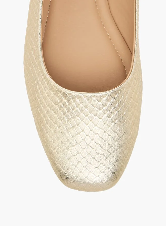 فلورا بيلا من شو إكسبرس Women's Animal Textured Slip-On Ballerina Shoes