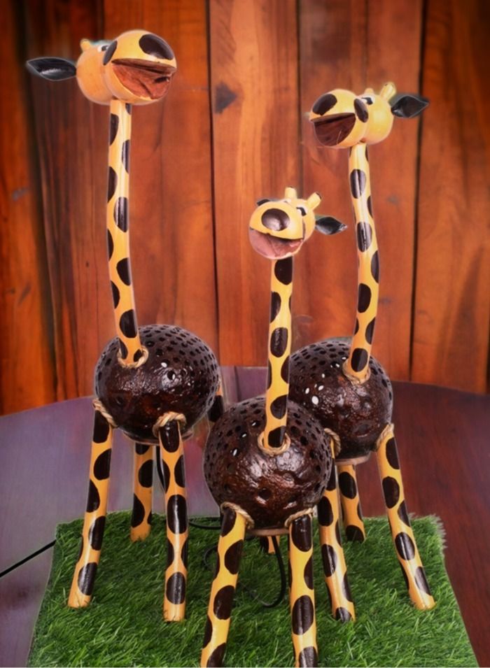 N & H Coconut Shell Table & Desk Lamp shade unique Giraffe Family design - Image 1