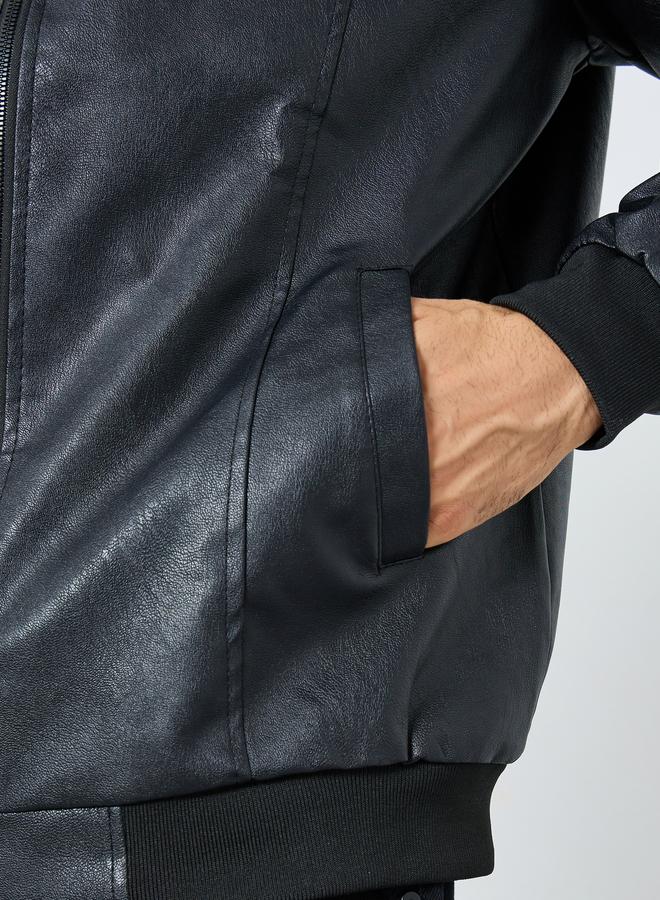 ستايلي جاكيت بمظهر الجلد مع قصة مريحة وسحَّاب - Image 4