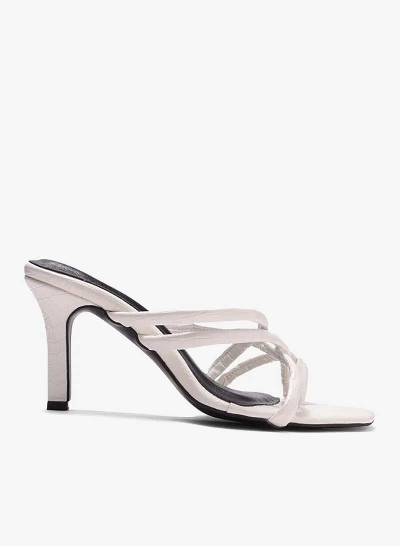 حكايات الأزواج صندل بسيور وكعب واسع من الأسفل