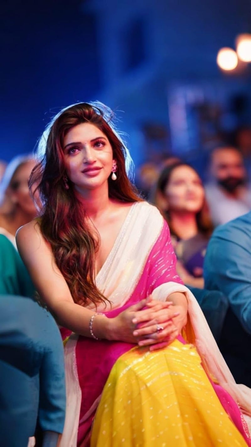 Sidhidata Women's Multicolour Pure Viscose Chiffon Zari Lining Satin Border Saree with Unstitched Blouse Piece - Image 4