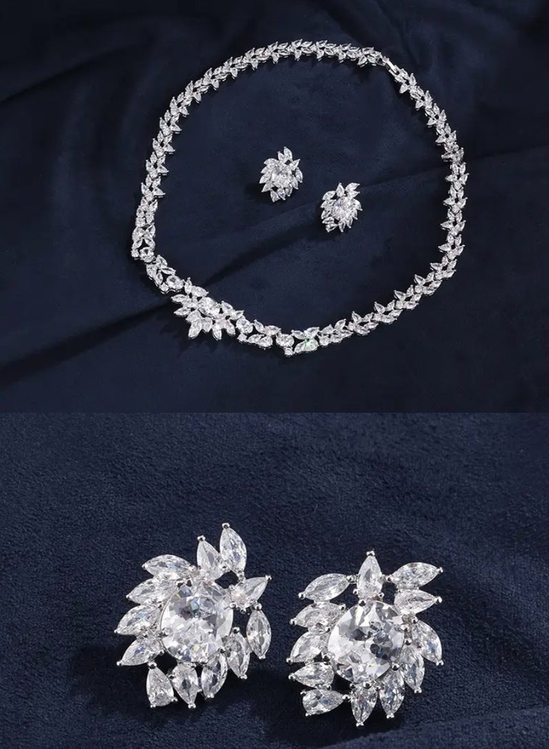 جولاري طقم عقد وأقراط فضي - Image 4