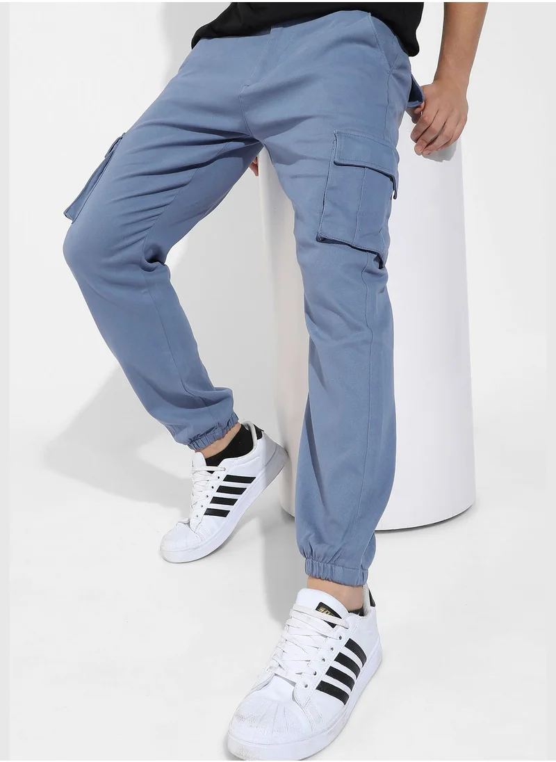 Campus Sutra Solid Cargo Pant