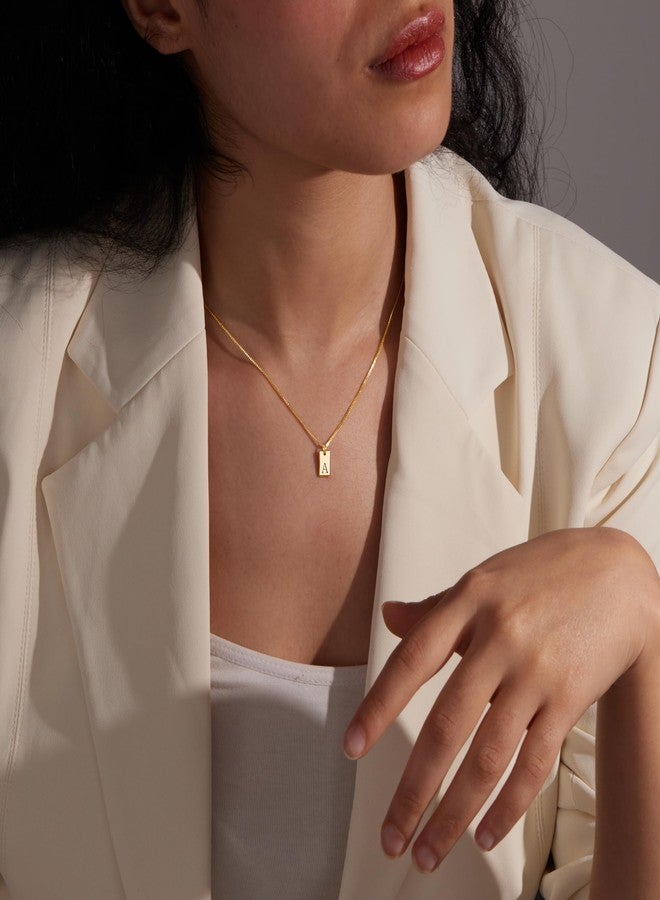 Poxtex قلادة ذهبية بحرف D للنساء، مطلية بذهب عيار 14 قيراط، مقاومة للصدأ، بتصميم مربع أنيق، طولها 16.5 بوصة + 2 بوصة، قابلة للتعديل، مقاومة للماء، هدية مجوهرات عصرية تحمل اسمك - Image 4