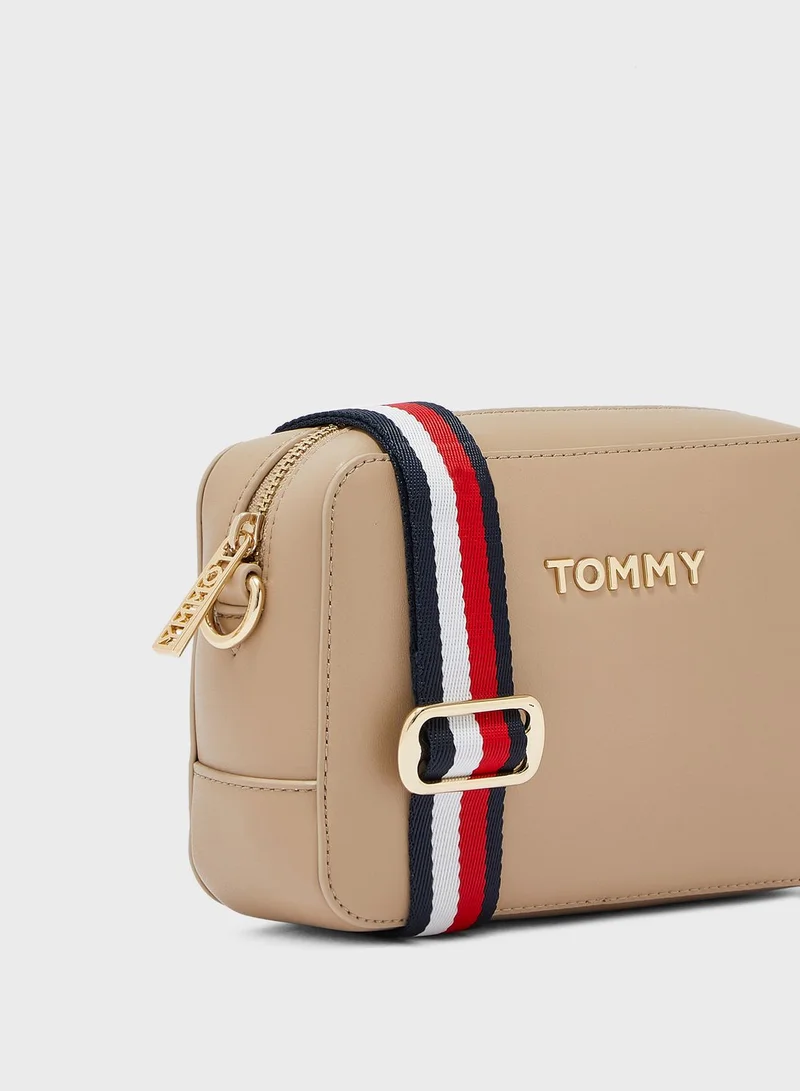 TOMMY HILFIGER Iconic Tommy Solid Crossbody