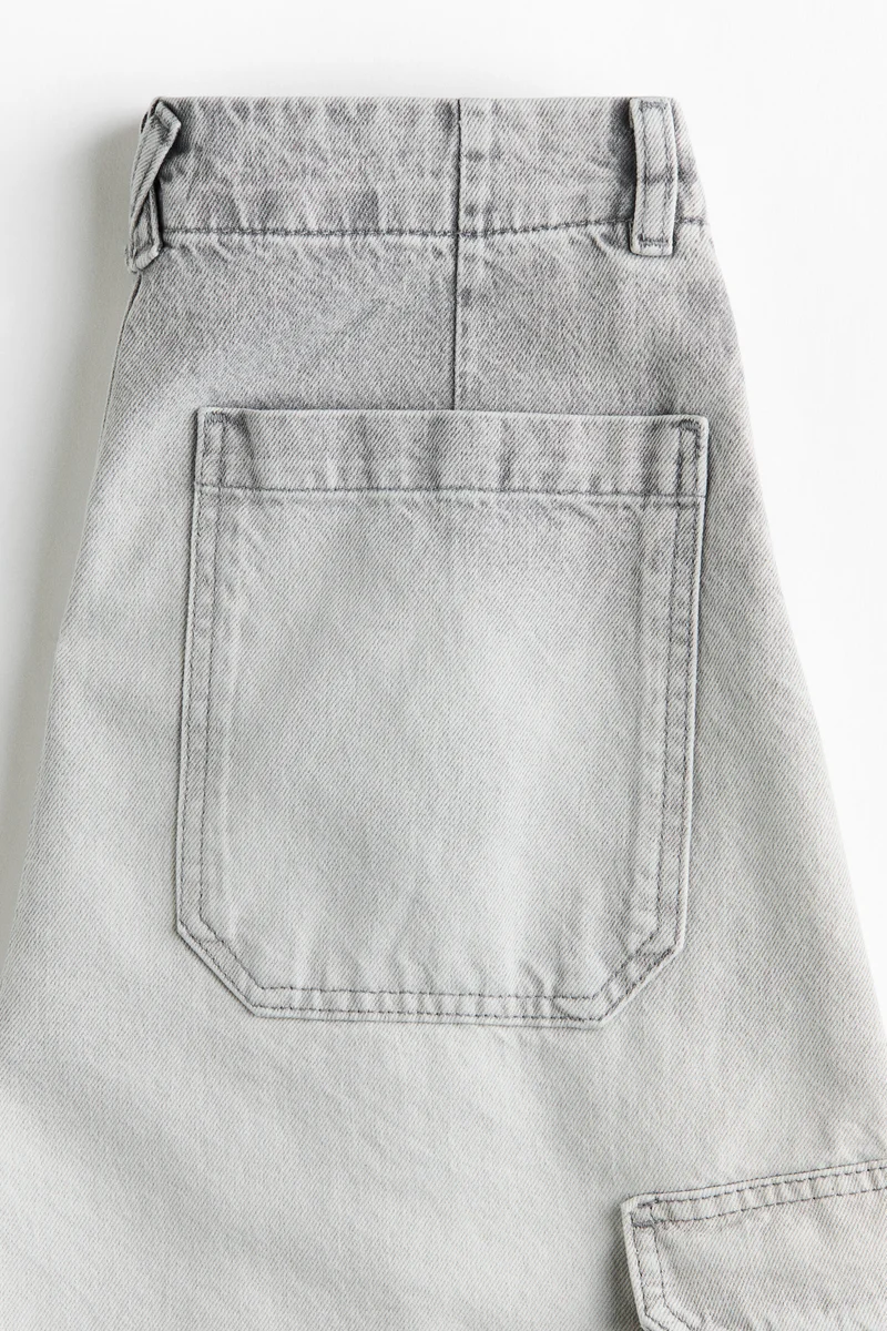 H&M  Barrel Regular Waist Ankle Jeans for Women | Best Price UAE