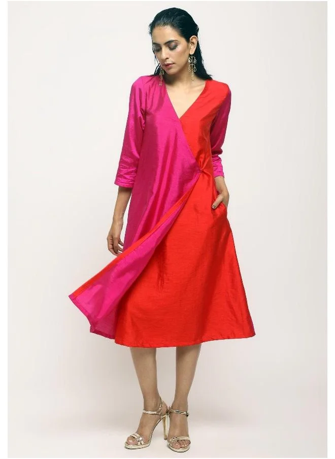 ترو برونز Pink Contrast Overlap Dress