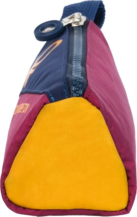 Cambridge Polo Club United Colors Of Benetton. Ton Sur Tone Unisex Children's Triangular Pencil Case