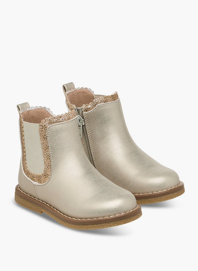 JUNIORS Cutout Detail Ankle Boots with Zip Closure - Image 3