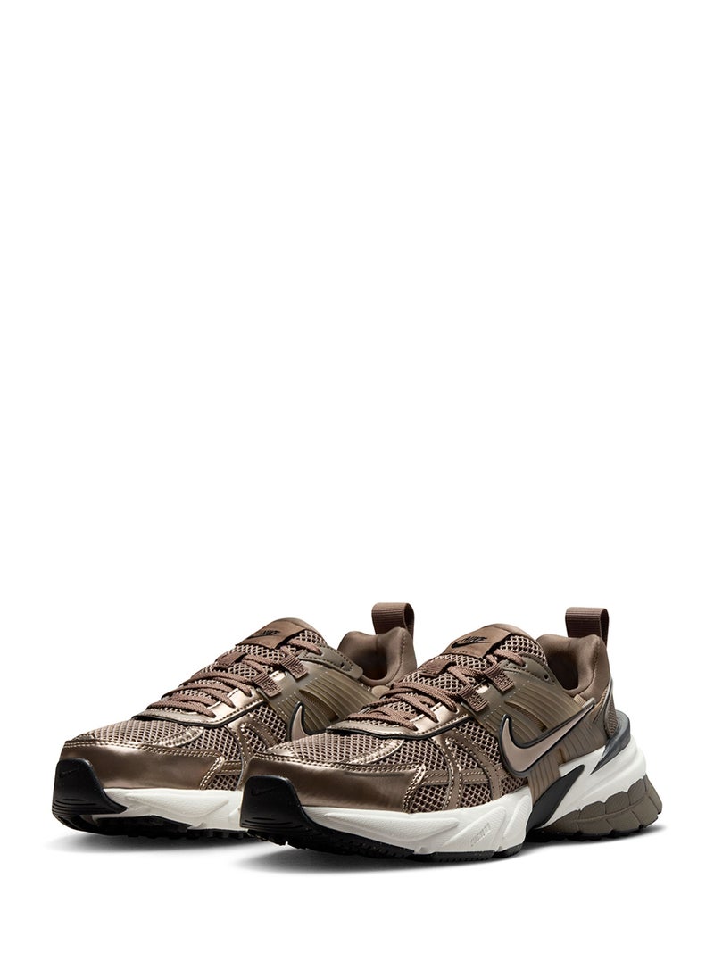 Nike - V2K Run - Image 1