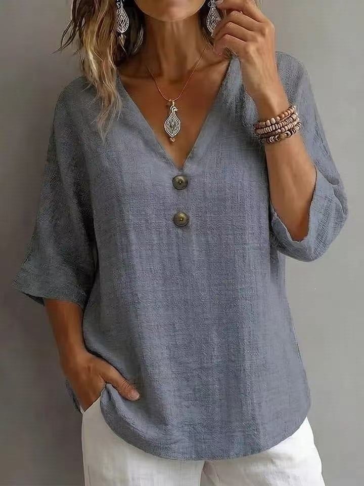 2026 والربيع والصيف القطن والكتان الفرنسي V-Neck زر مزين ثلاثة أرباع الأكمام فضفاض قميص أعلى للنساء - Image 1