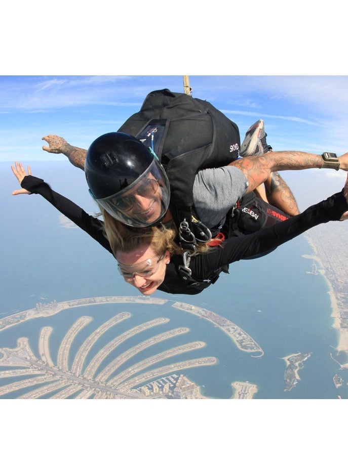 Wondergifts - Tandem Skydive Over Stunning Desert Drop Zone Experience Gift with Free Spa Voucher - Image 1