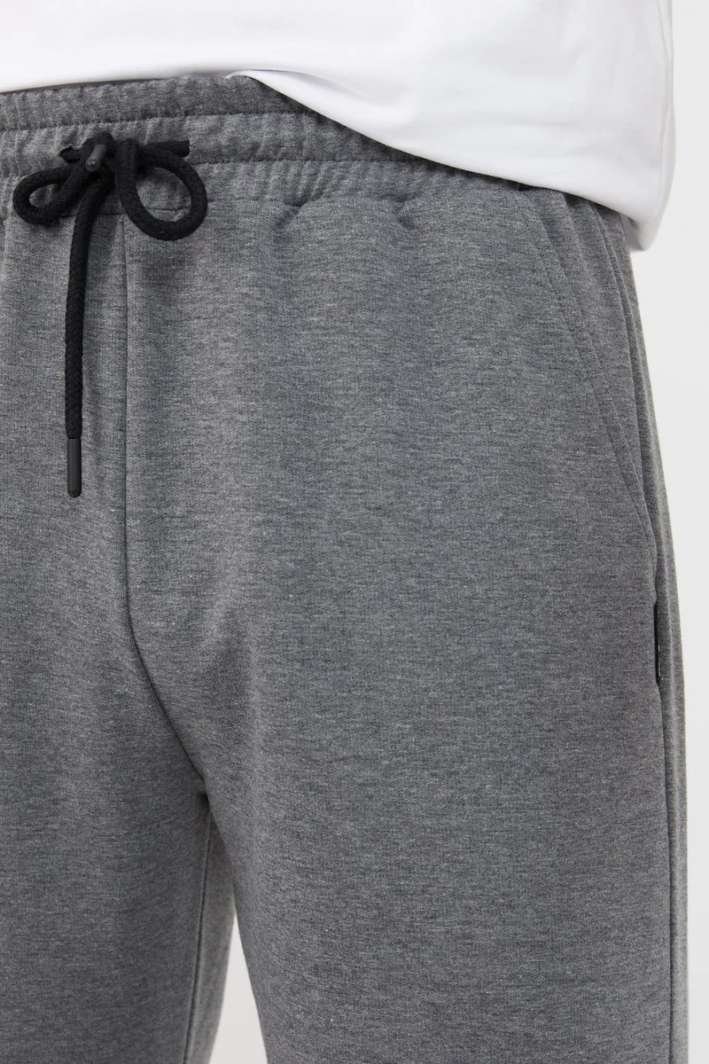 ميتاليك Anthracite Men's Straight Leg Relaxed Cut Sweatpants
