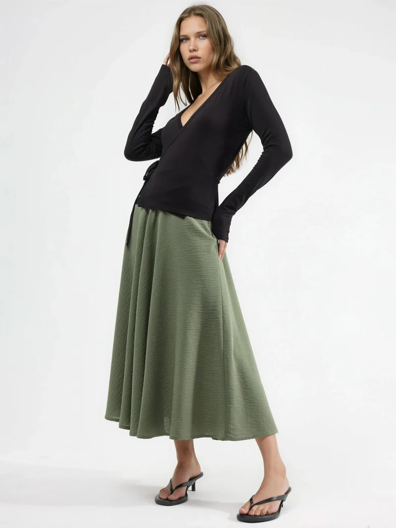 بوسيم BUSEM High Waist Textured A-Line Maxi Skirt
