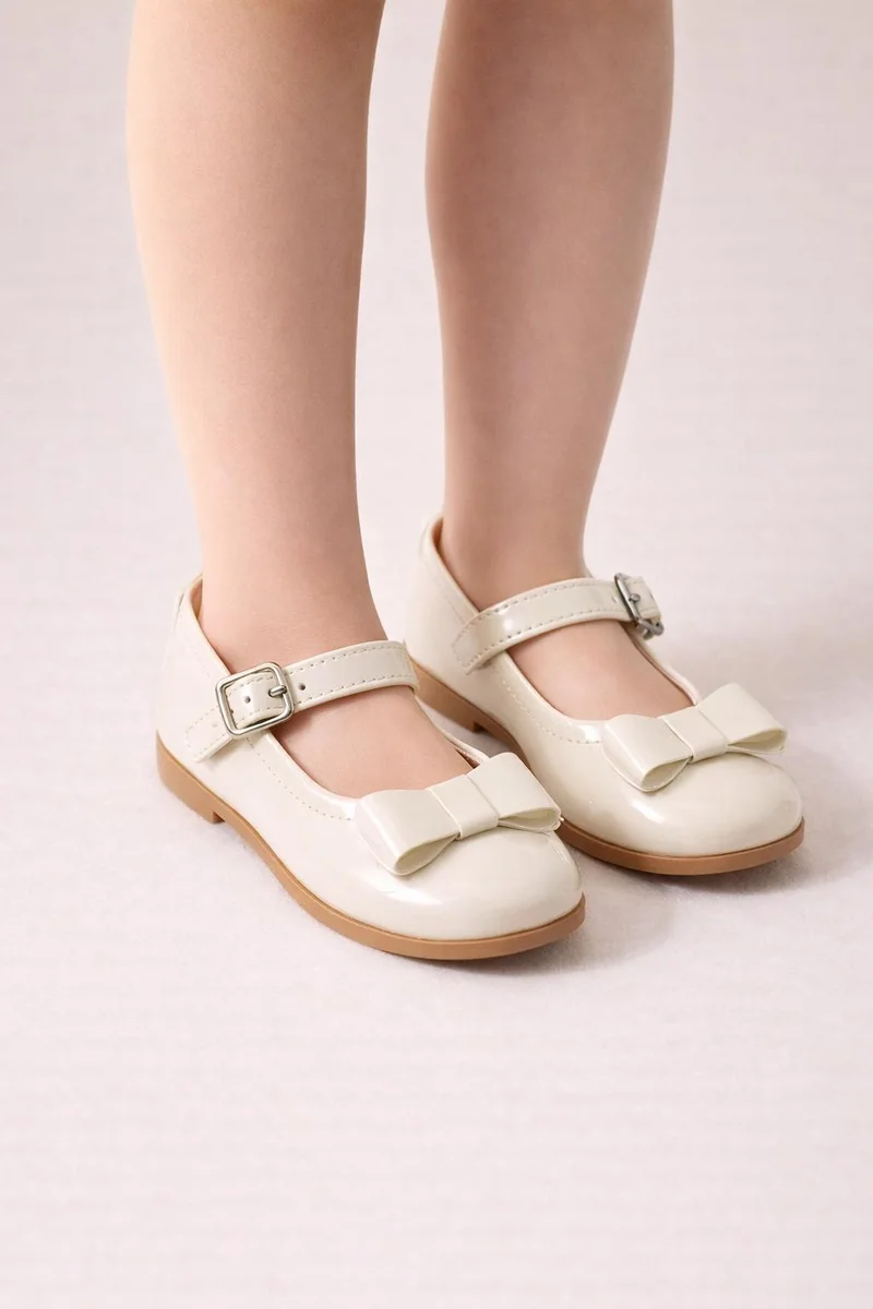Via Bambino Girl Shoes B-190 Pearl