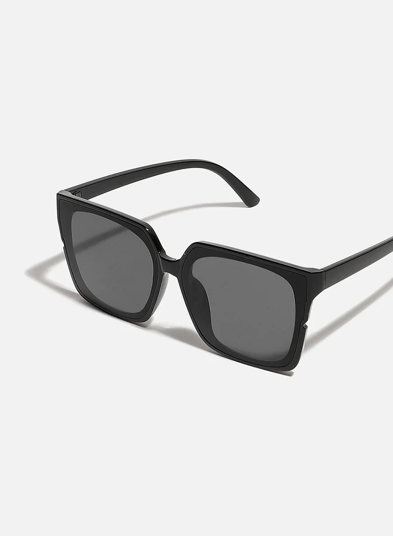 صوص هاوت Black Rectangular Sunglass