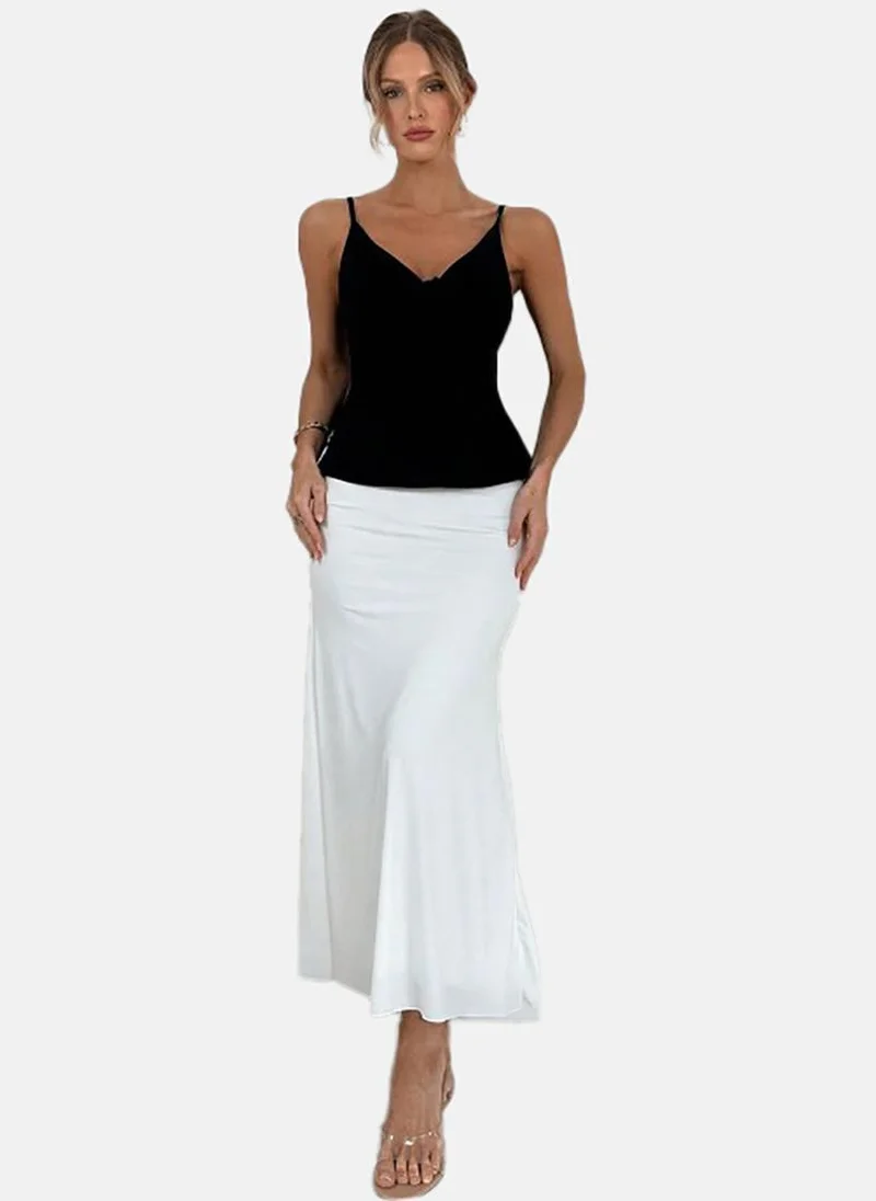 YUNIQEE Black Solid Relaxed Sleeveless Top