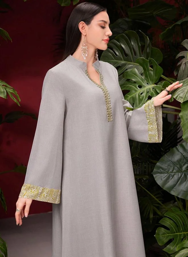 تايك تو جلابية مطرزة بقصة واسعة