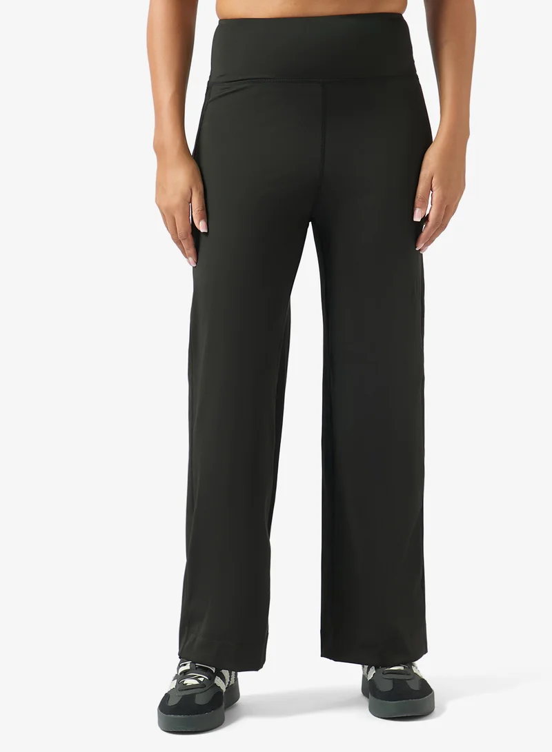 Frwd Mid Rise Straight Fit Athletic Pants