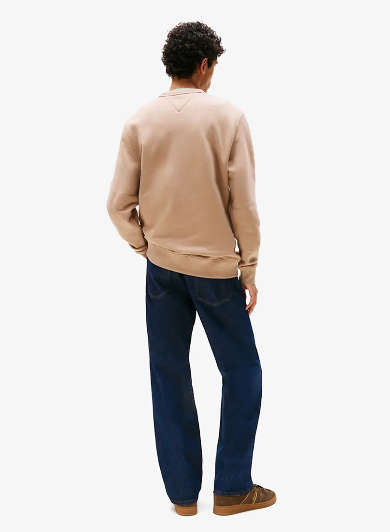 TOMMY JEANS Badge Crew Regular Fit Pullover Sweatshirt