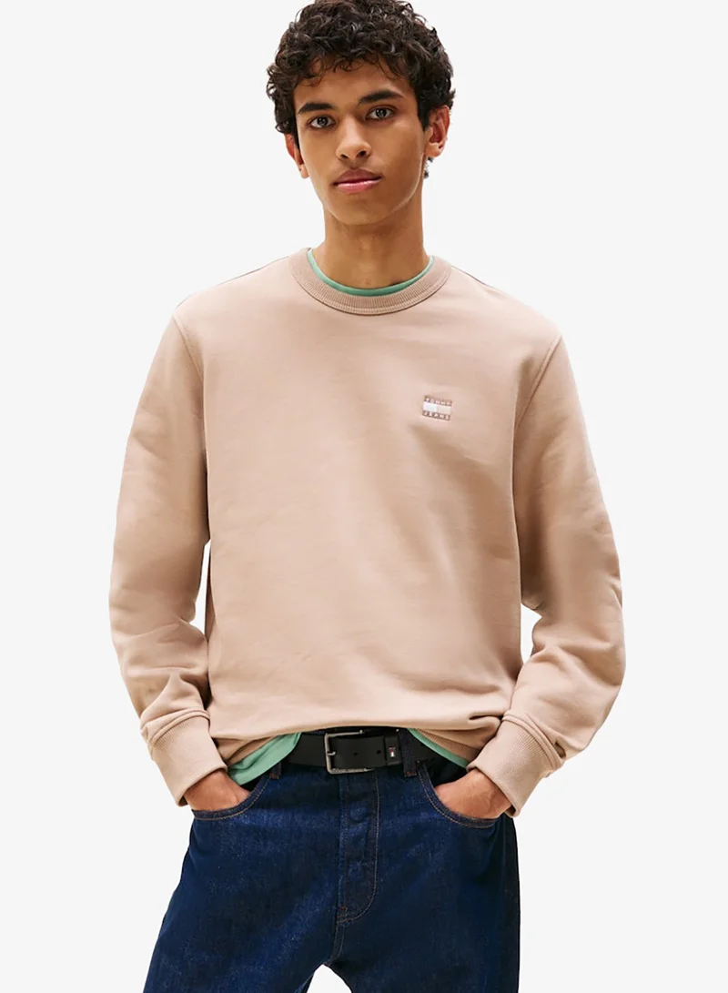 TOMMY JEANS  Badge Crew Regular Fit Pullover Sweatshirt for Men | Best Price UAE