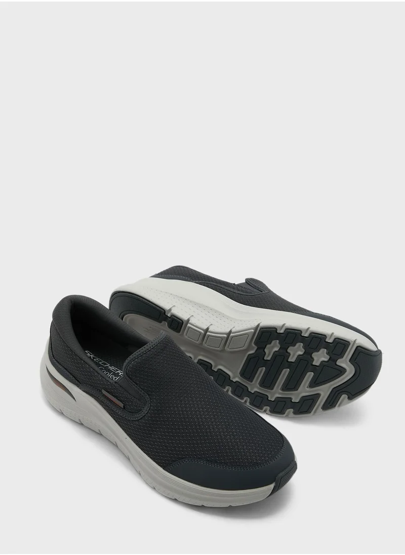 SKECHERS Arch Fit 2.0