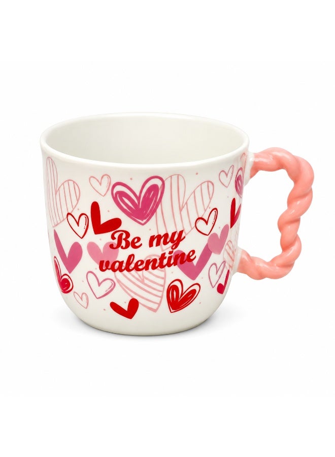 مج بورسلين رومانسي بتصميم قلوب وعبارة Be My Valentine ومقبض مجدول وردي، كوب قهوة وشاي ونسكافيه للمشروبات الساخنة والباردة، أبيض ووردي - Image 1