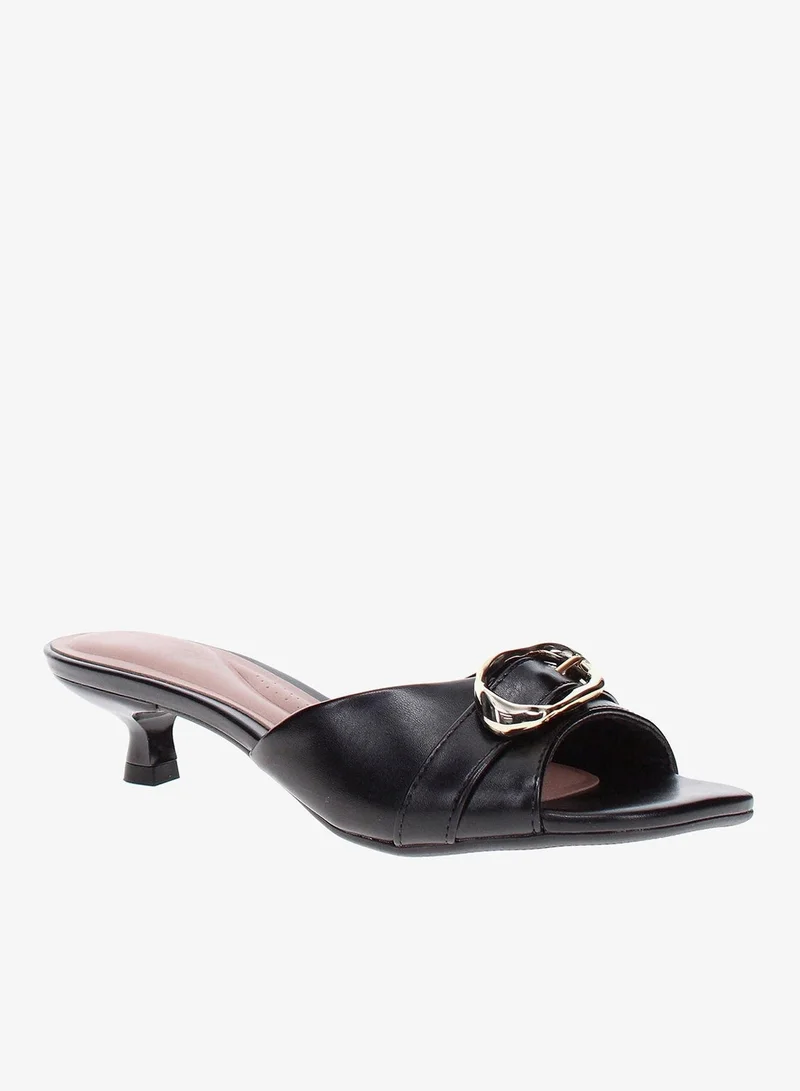 Beira Rio Black Beira Rio Women’s Flat Summer Footwear – Lightweight Slip-On Comfort with Stylish Casual Design for Women | Best Price UAE