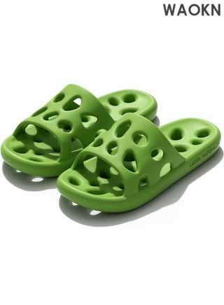 شباشب للرجال والنساء، شباشب استحمام سريعة الجفاف مزودة بفتحات تصريف، شباشب ناعمة ومريحة، شباشب مسطحة للجنسين، شباشب حمام مانعة للانزلاق، شباشب حمام للاستخدام الداخلي والخارجي بجانب المسبح، صنادل منزلقة خفيفة الوزن للاستخدام في السكن الجامعي