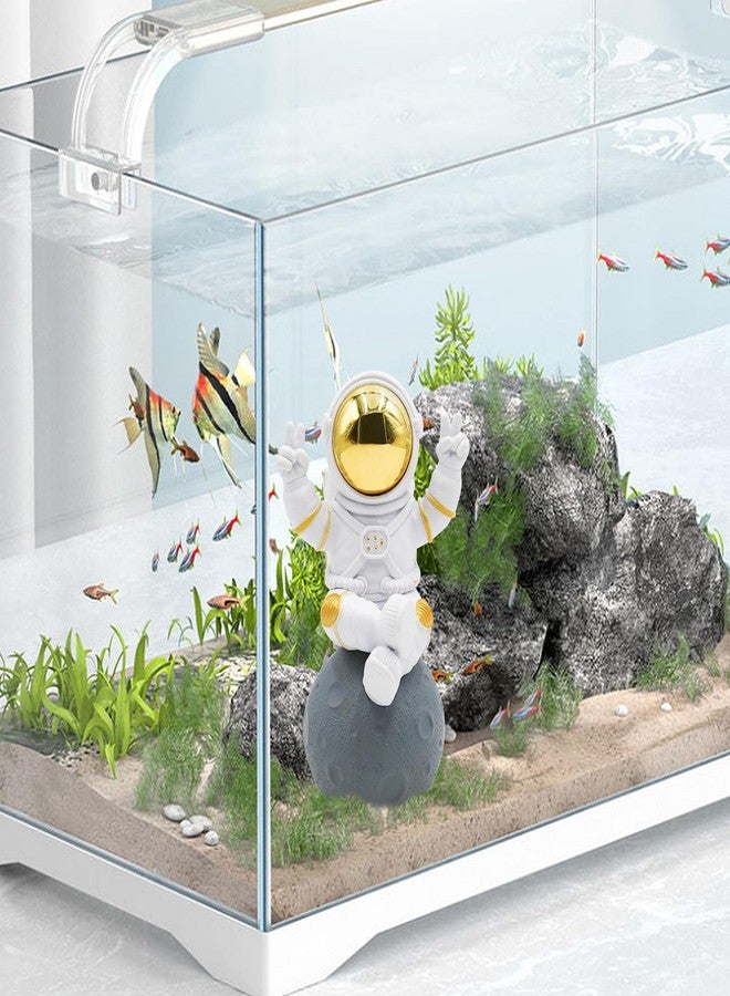 Oooct Astronaut Statue Fish Tank Decor, Resin Spaceman Small Fish Aquarium Decorations, Cute Mini Space Figure Ornament, Fish Tank Abstract Aesthetic Decorative Ornaments - Image 3