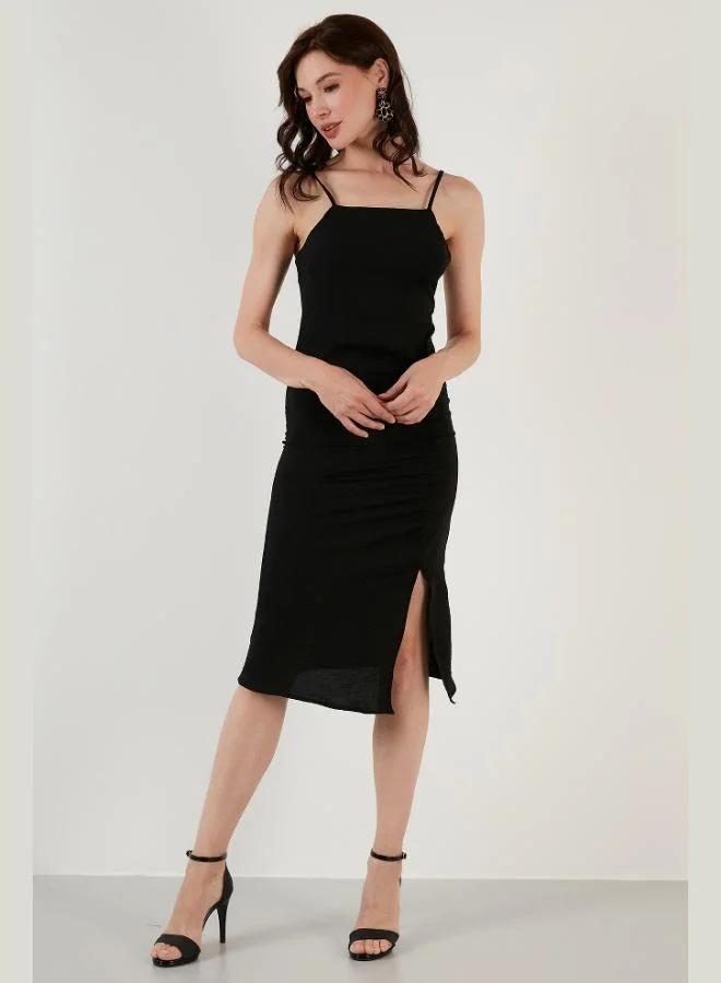 ليلا فستان ليلا بحمالات عنق وشق للنساء