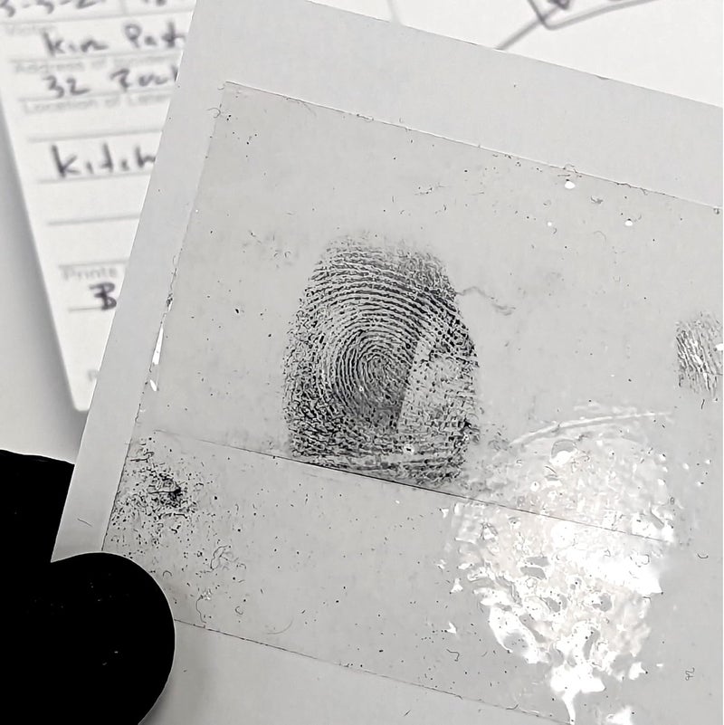 Crime Scene بطاقات بصمات خفية، بيضاء (عبوة من 100) - Image 2