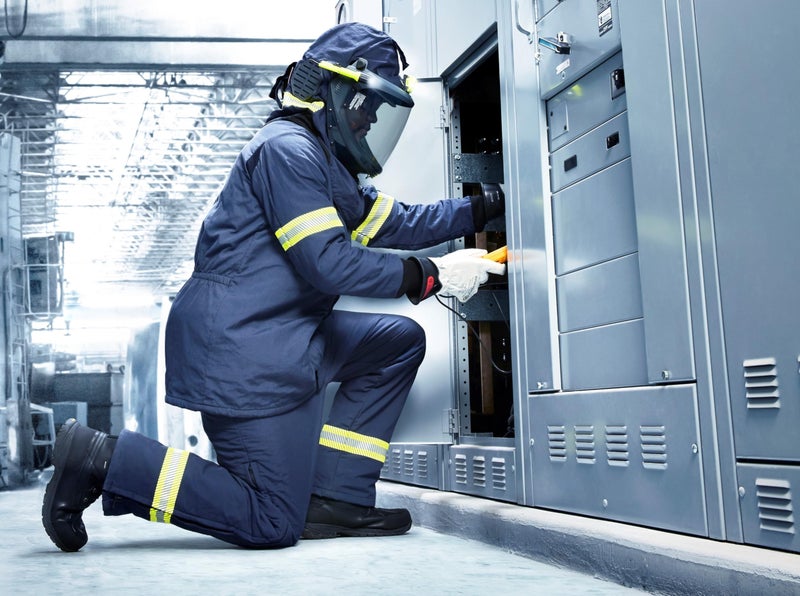 Enespro Class 0 Insulated Work Gloves, 1000 V AC, 1500 V DC Rubber Electrical Voltage Gloves with Leather Protectors & Carrying Case, ASTM D120 NFPA 70E Compliant, Electrician Safety Gloves, KITGC0R11 - Image 4