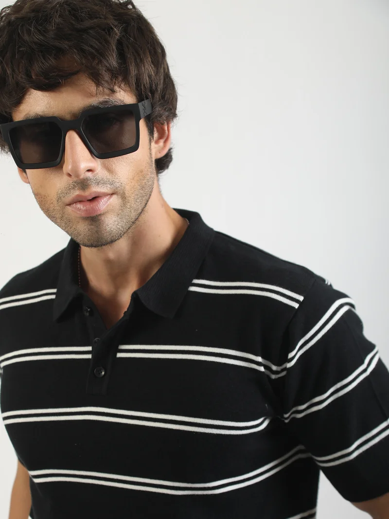 مانياك Maniac Mens Crocodile Printed Round Neck Half Sleeve Black and Green Cotton T-Shirt