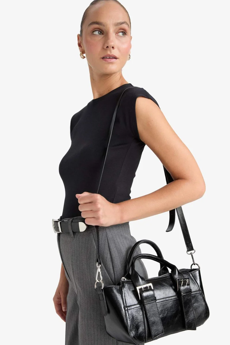 ديفاكتو Faux Leather Crossbody Bag