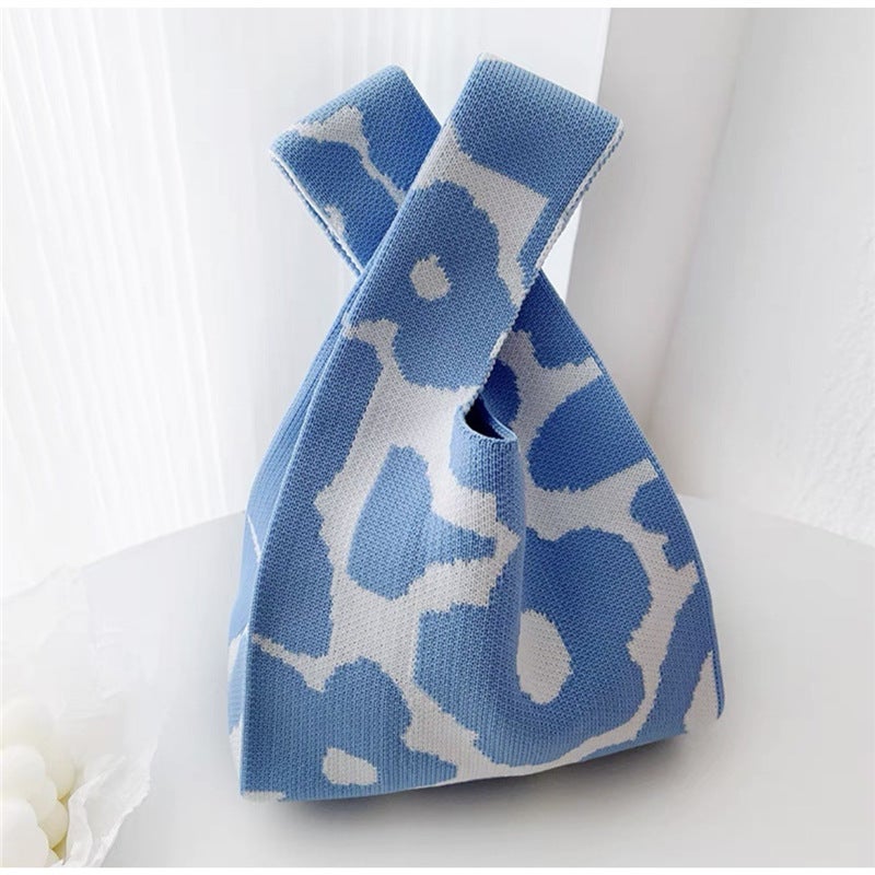 2025 Xipu Special Festive Wedding Gift Bag Special Hand Bag Vest Bag Sweet and Festive Knitted Bag 70g blue flowers