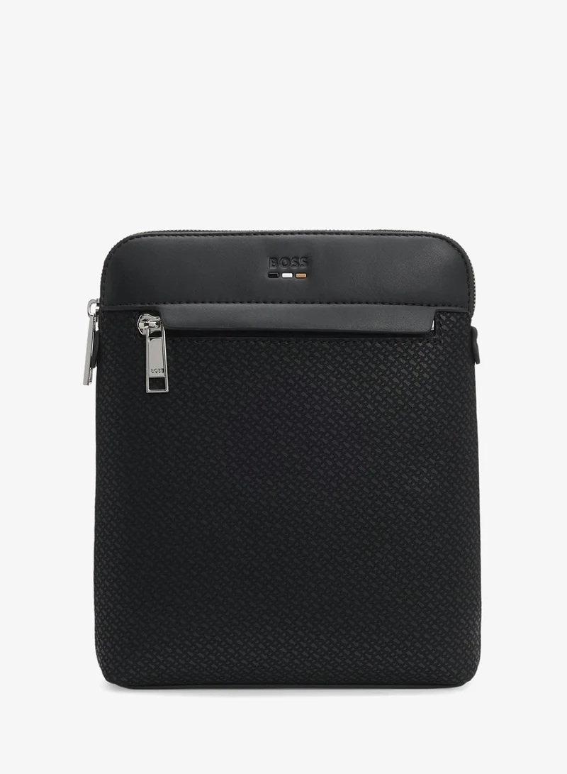 بوس Envelope bag with monogram pattern