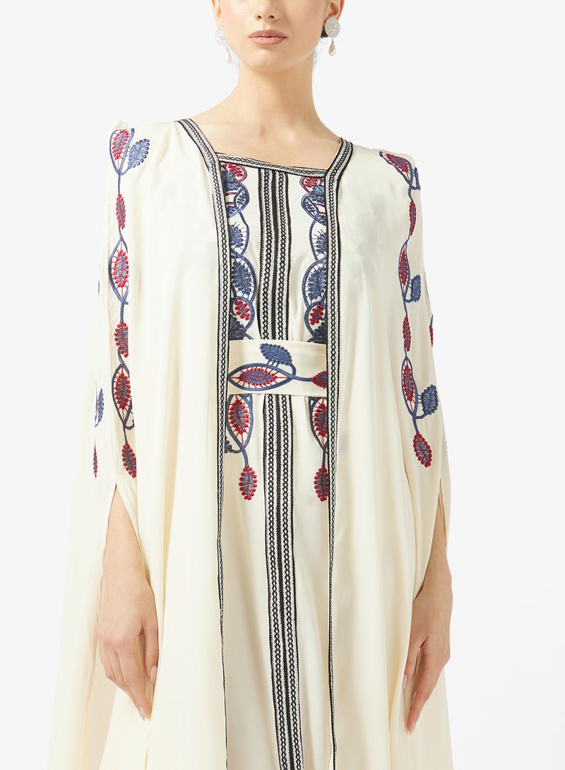 هيا كلوزيت فستان عاجي مطرز - Image 3