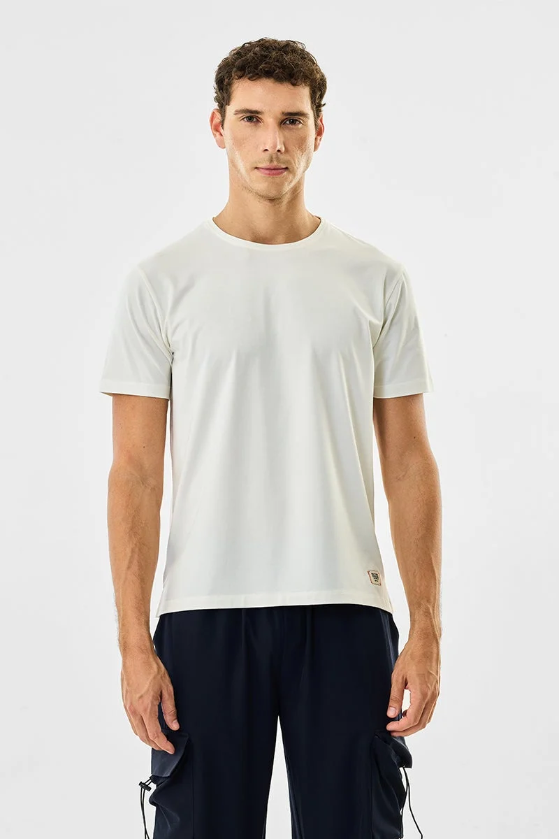 سنيتش تيشيرت أساسي مطاطي بفتحة جانبية