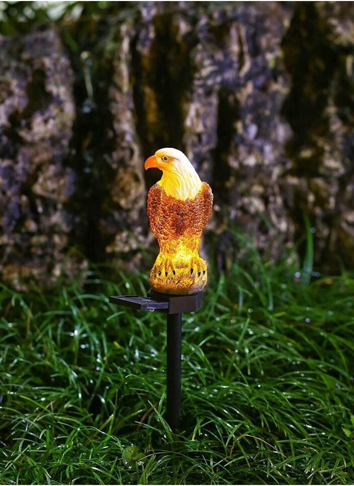 BBstore - Solar powered decorative garden eagle that lights up all night and charges automatically during the day set of 5 - Image 1