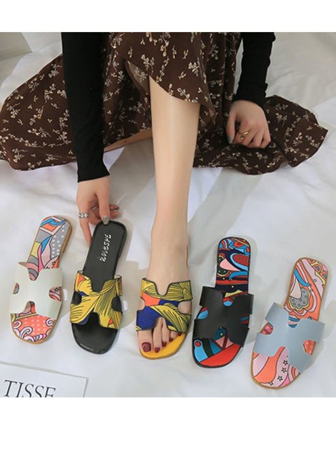 ZCM-HAPPY Ladies Fashion Summer Slippers Outdoor and Indoor Flat Beach Sandals  - Image 4