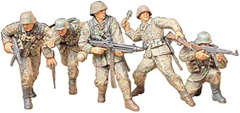 Tamiya 1:35 Scale WWII German Infantry Soldiers Figurine Set (5 Pieces) - Image 1