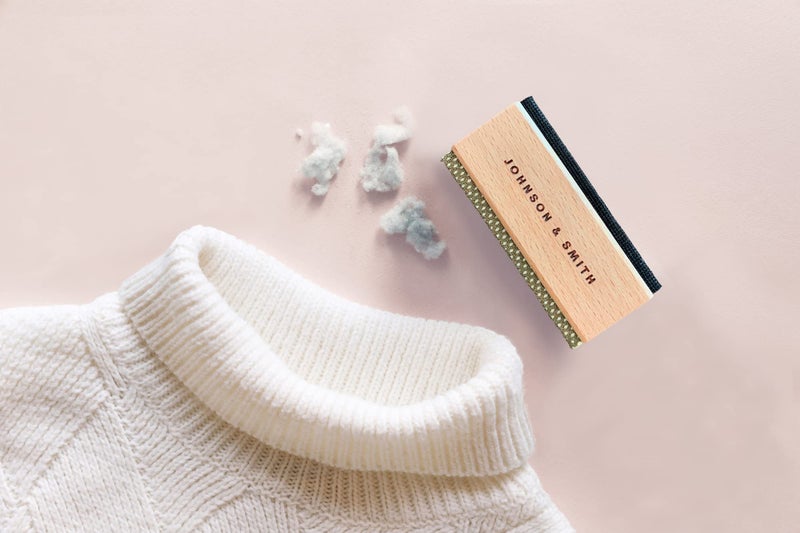 Johnson Smith Johnson & Smith Sweater Comb - Double Sided Sweater Shaver Lint Scraper - Easy Grip Cashmere Comb - Multifunction Fabric Clothes Shaver Cashmere Pill Remover - Travel Pilling Remover Brush with Pouch - Image 2