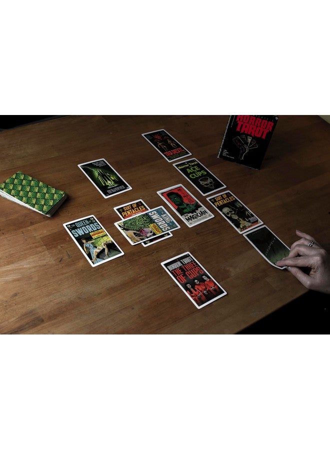 ذي أن إمبلويد فيلوسوفرز جيلد مجموعة بطاقات Tarot Horror من Todd Alcott - مجموعة تحتوي على رسوم توضيحية مستوحاة من الأدب المروع وثقافة البوب المخيفة - مجموعة تحتوي على 78 بطاقة - Image 2