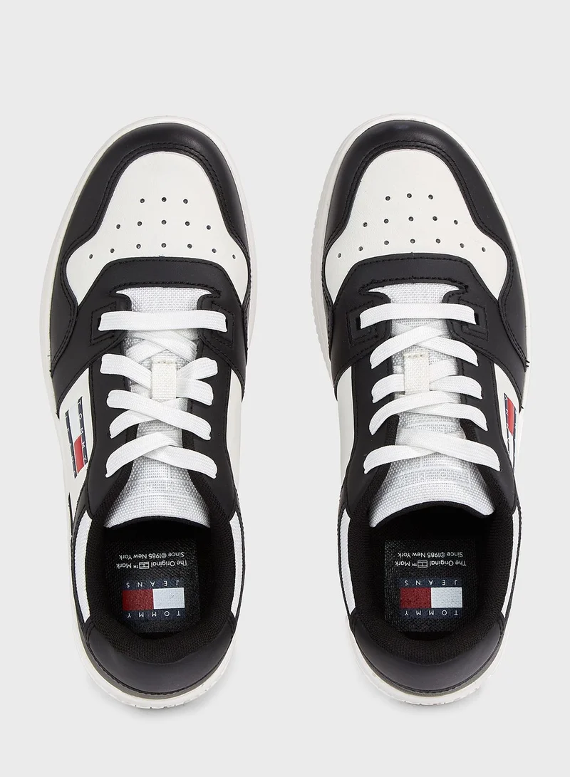 TOMMY JEANS Lace Up Low Top Sneakers
