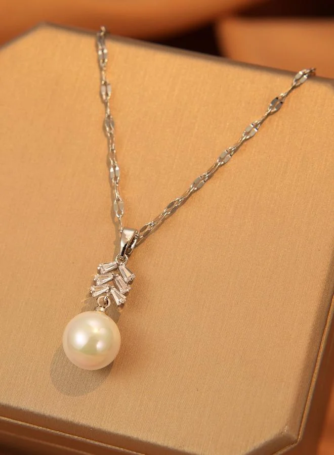 تايك تو قلادة لؤلؤ صناعي مزينة