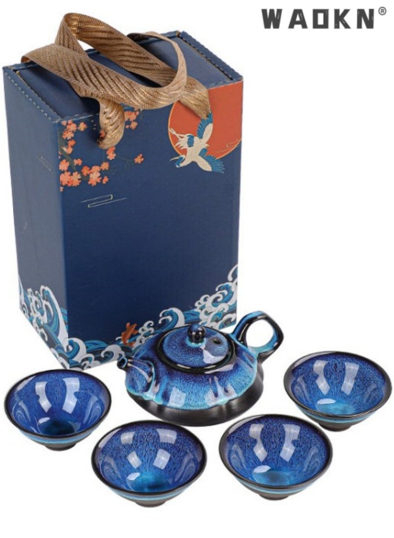 دبليو أيه أو كي أن طقم شاي سيراميك مكون من خمس قطع، طقم إبريق شاي وفناجين شاي، طقم هدايا شاي قهوة سيراميك، أكواب وصحون، مجموعة تقديم تتضمن إبريق شاي واحد، 4 فناجين شاي (أزرق وأسود) - Image 1