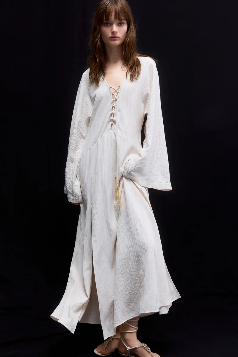 اتش اند ام فستان مزين بأربطة