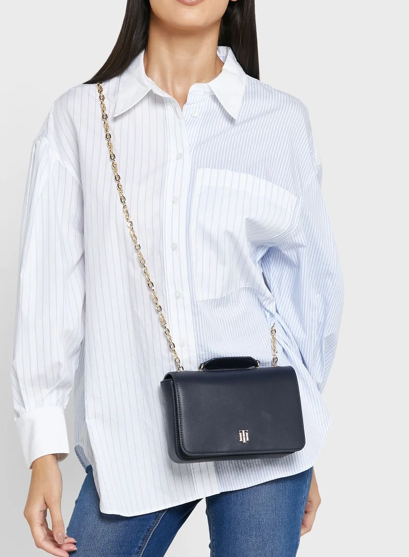 TOMMY HILFIGER Timeless Chain Crossbody Bag